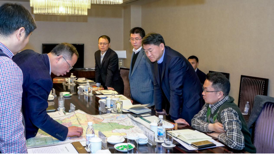 集团党委书记、董事长任丁会见峨边 县委书记谭焰一行